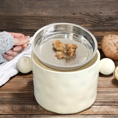Καπάκι από ανοξείδωτο χάλυβα και τυπωμένα χαρακτηριστικά Λευκό κεραμικό μπολ με νουντλς για αποθήκευση στην κουζίνα
