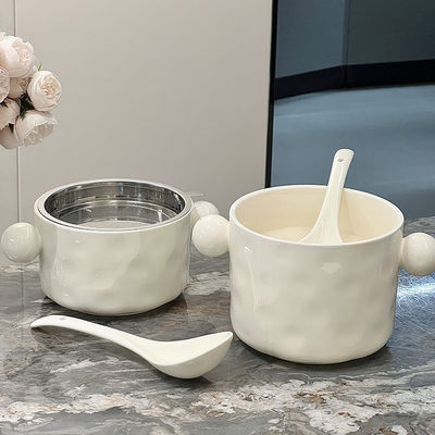 Διπλό χερούλι κεραμικό μπολ με καπάκι από ανοξείδωτο χάλυβα και δυνατότητα μικροκυμάτων 1000 ml