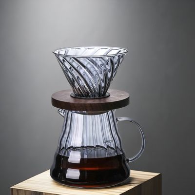 Μεταφορτώσιμο κουτί καφέ καπουτσίνο για ενήλικες με ξύλινο στέλεχος και γυάλινη λαβή