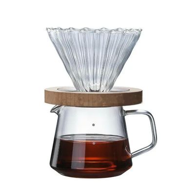 600 ml Μοιραστείτε σταγονόλιθιο καφενείο με ξύλινο χερούλι ανθεκτικό στη θερμότητα Ρίξτε πάνω από καφετιέρα