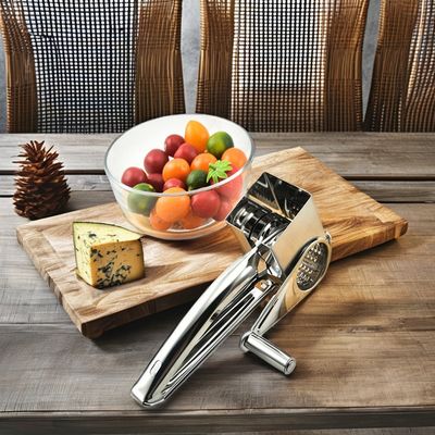 Εύκολο σε τυρί Τεμαχιστή και ξύρισμα καρύδας Χεριζόμενο από ανοξείδωτο χάλυβα με 4 ενσωματωμένα τύμπανα