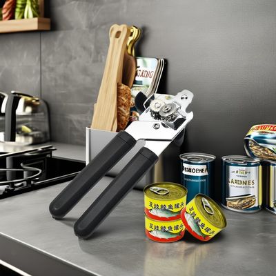 Δυνατός πλαστικός χειριστής χειροκίνητος ανοιχτήρας κουτιών σε σχήμα κλειδιού ανοιχτήρας μπουκαλιών μετάλλου για κουζίνα