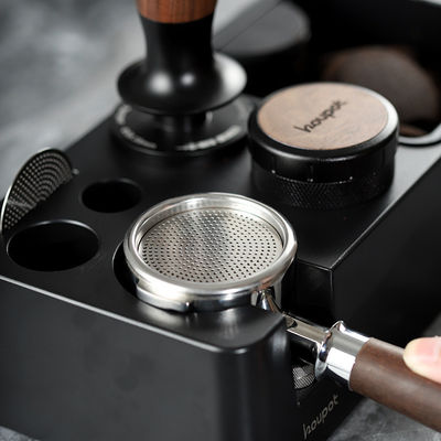 Καφέ γάλα πρησμένο από ανοξείδωτο χάλυβα Barista-Grade 51mm Puck Screen για παρασκευή αλκοόλ