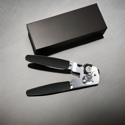 Πολυλειτουργικό ανοιχτήρα μπουκαλιών από ανοξείδωτο χάλυβα με σχεδιασμό ασφαλείας και προσαρμοσμένο λογότυπο