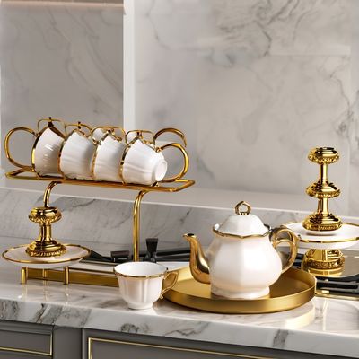 Στυλάτο κεραμικό σετ τσαγιού με όμορφα φτιαγμένο μοντέρνο πορσελάνινο τσαγιέρα