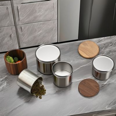 Η κουζίνα πρέπει να έχει ένα σύγχρονο καφέ από ανοξείδωτο χάλυβα με ξύλινο καπάκι που σφραγίζεται με κενό