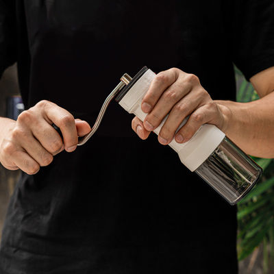 Μίνι χειροποίητο μύλο μοντέρνου σχεδιασμού Ατσάλι πλαστικό τριβείο καφέ για εστιατόρια