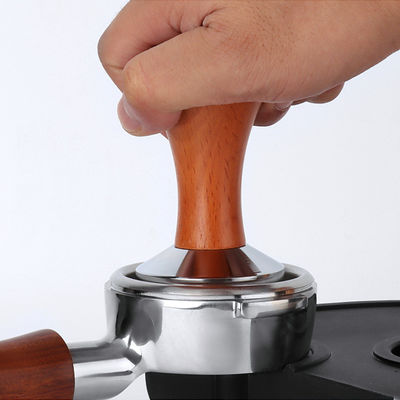 Κουμπή ξύλου 51mm 53mm 58mm Ατσάλινο Espresso Tamper για την πίεση σκόνης καφέ