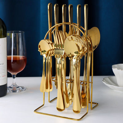 Το Flatware θέτει χρυσά μαχαιροπήρουνα από ανοξείδωτο χάλυβα για βιώσιμες γαμήλιες γιορτές
